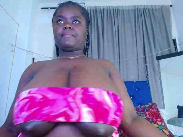 neighbor-ebony webcam