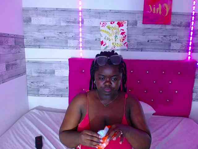 neighbor-ebony webcam