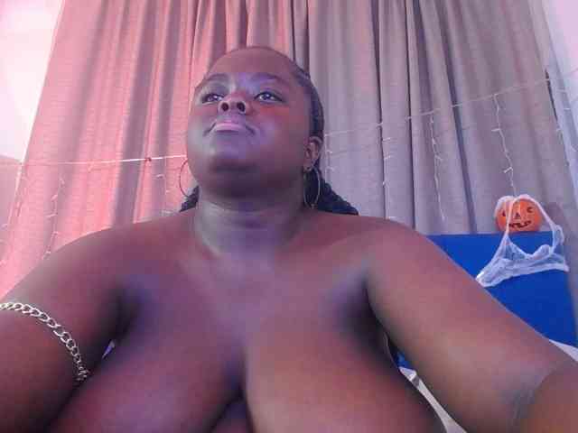 neighbor-ebony webcam