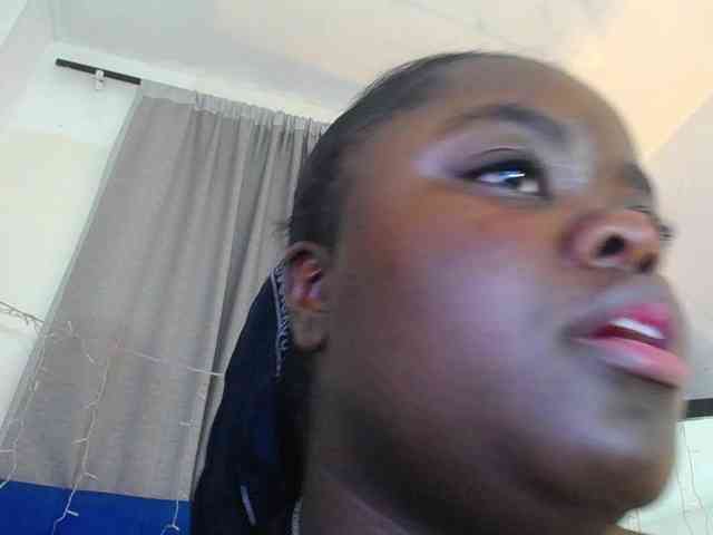 neighbor-ebony webcam
