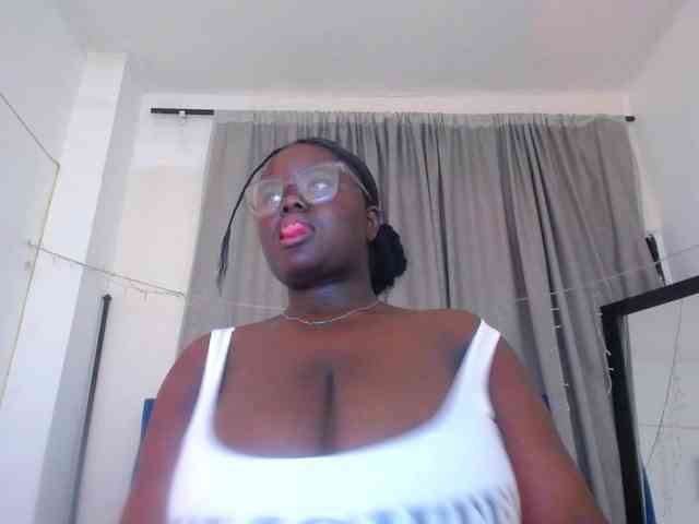neighbor-ebony webcam