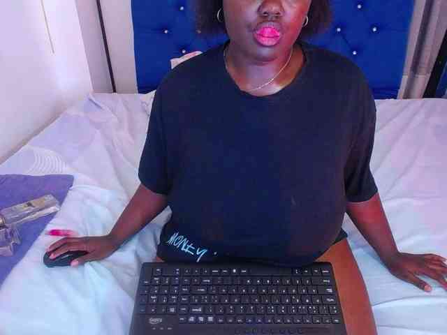 neighbor-ebony webcam