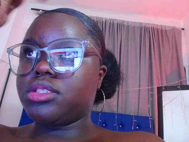 neighbor-ebony webcam