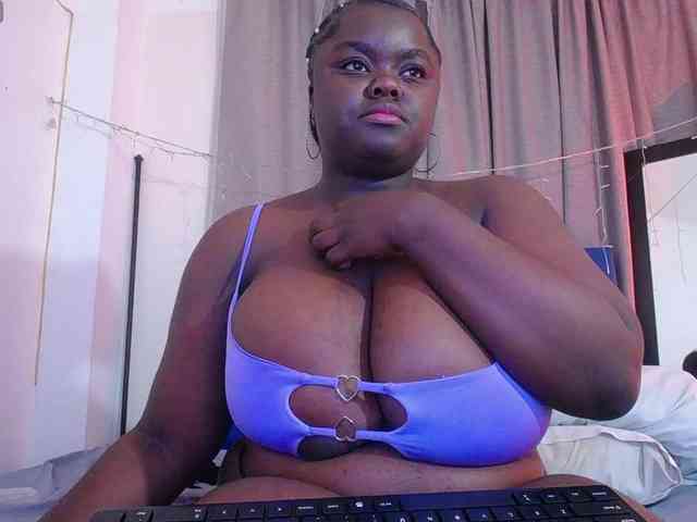 neighbor-ebony webcam