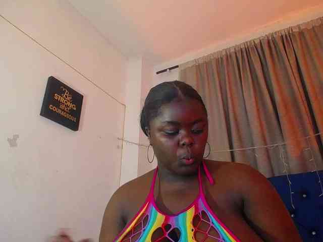 neighbor-ebony webcam