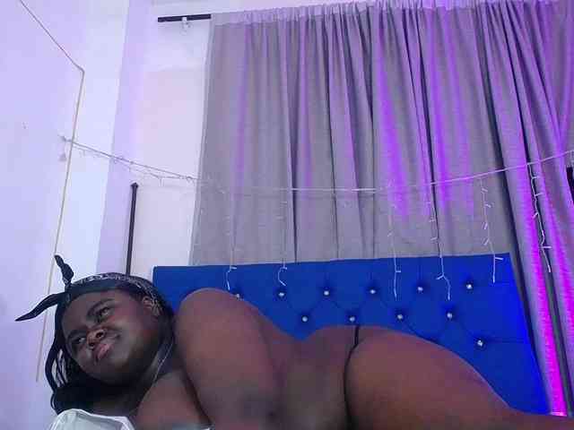 neighbor-ebony webcam