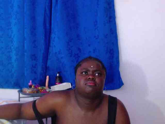 neighbor-ebony webcam