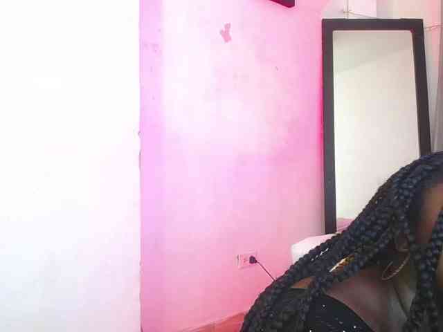 neighbor-ebony webcam