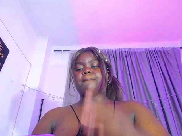 neighbor-ebony webcam