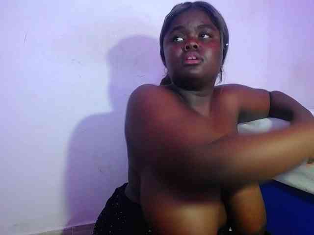 neighbor-ebony webcam