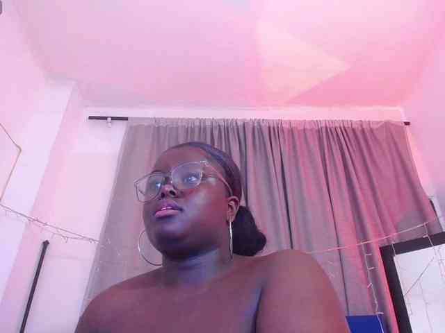 neighbor-ebony webcam