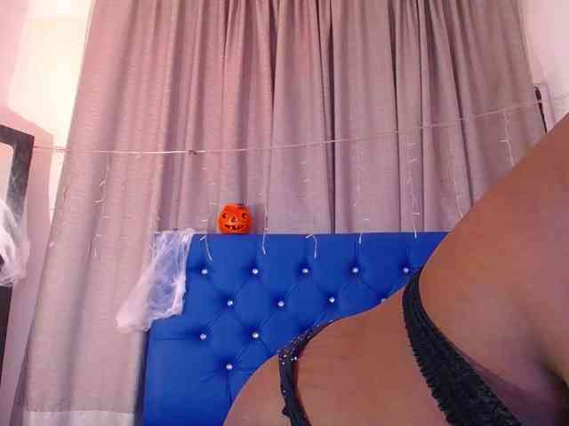 neighbor-ebony webcam