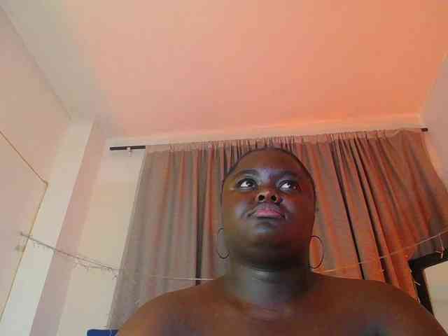neighbor-ebony webcam