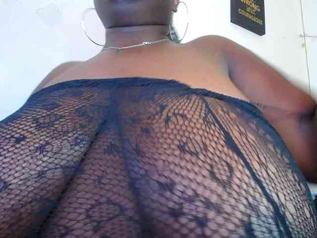 neighbor-ebony webcam