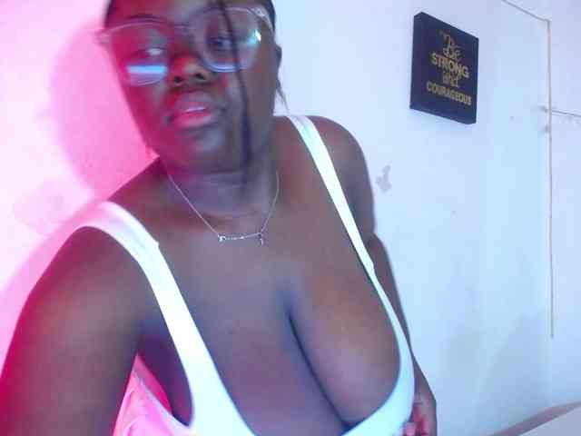 neighbor-ebony webcam