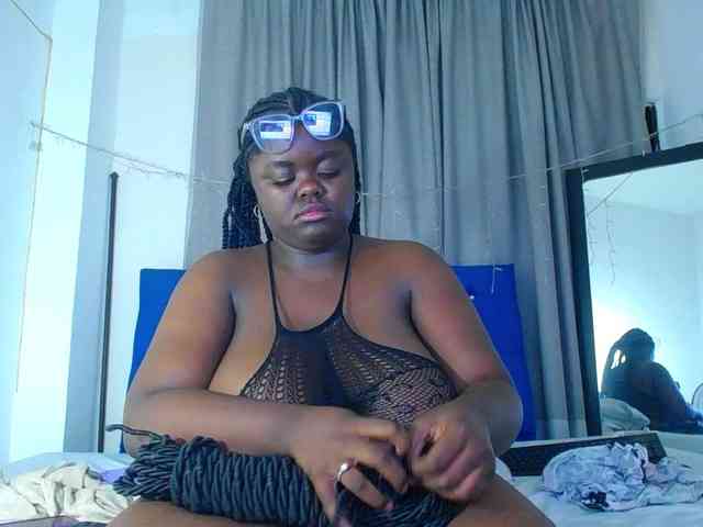 neighbor-ebony webcam