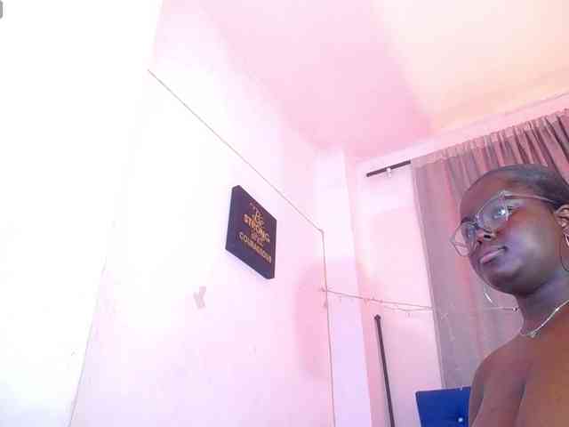 neighbor-ebony webcam