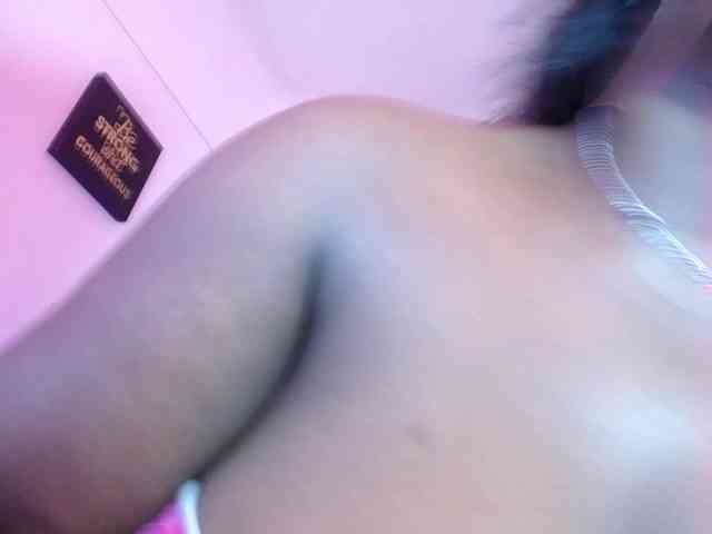 neighbor-ebony webcam