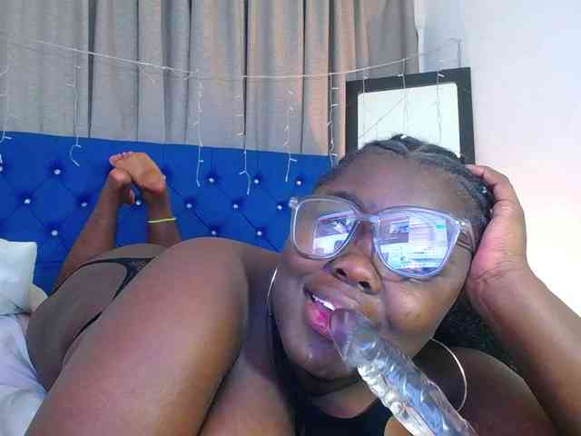 neighbor-ebony webcam