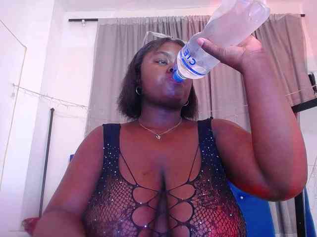 neighbor-ebony webcam