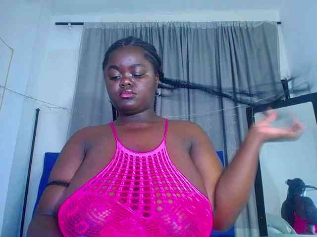 neighbor-ebony webcam