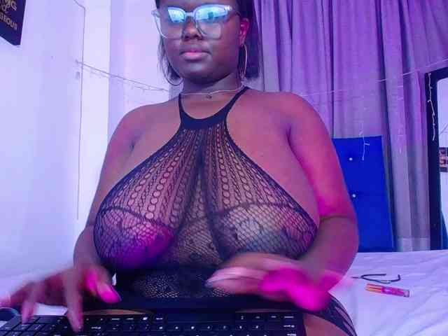 neighbor-ebony webcam