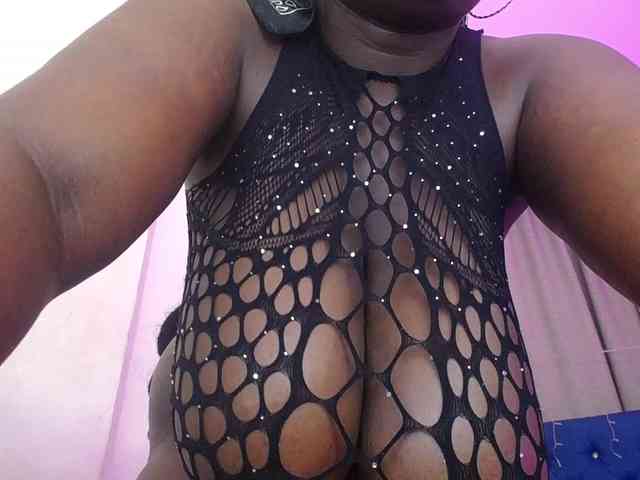 neighbor-ebony neighbor-ebony