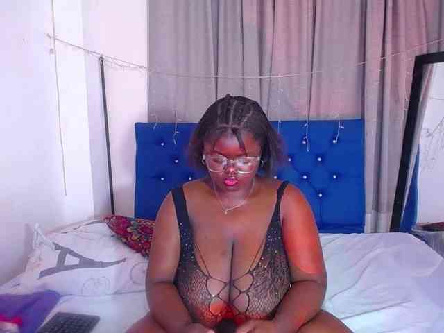 neighbor-ebony webcam