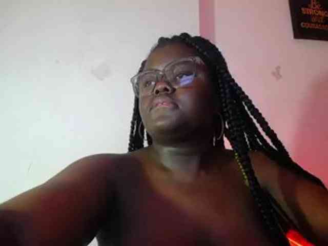neighbor-ebony webcam