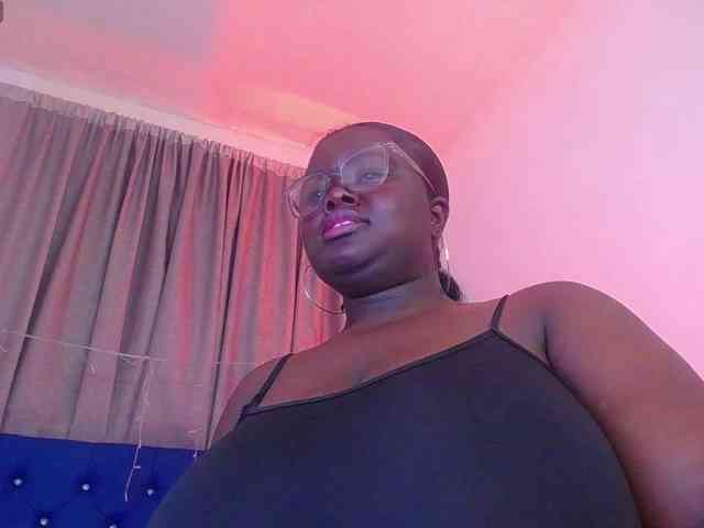 neighbor-ebony webcam