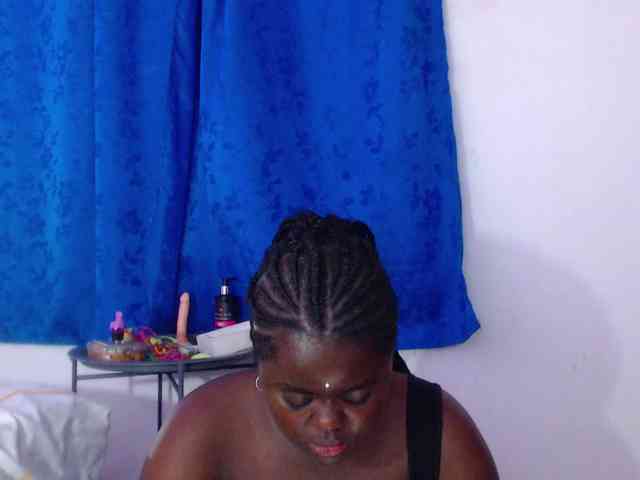 neighbor-ebony webcam