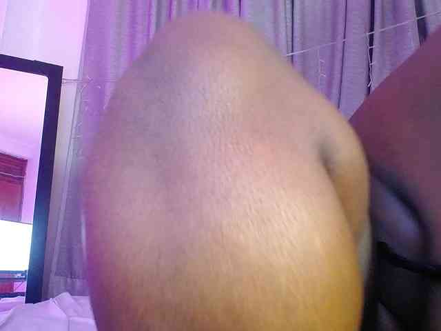 neighbor-ebony webcam