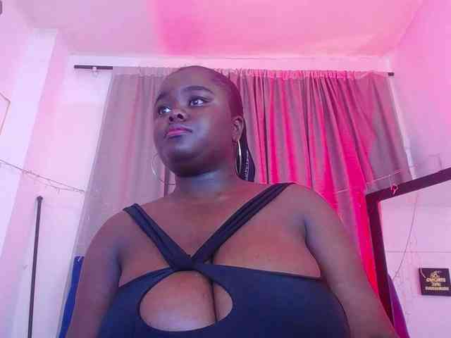 neighbor-ebony webcam
