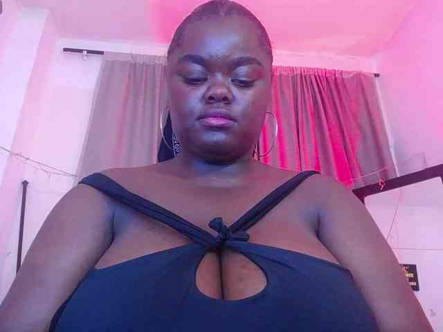 neighbor-ebony webcam