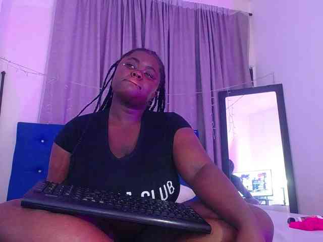 neighbor-ebony Live Webcam on BongaCams
