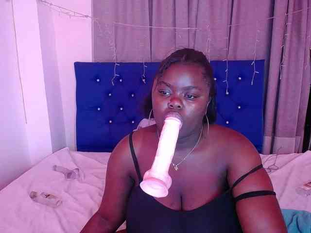 neighbor-ebony webcam