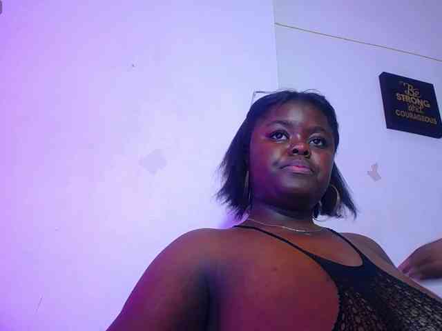 neighbor-ebony webcam