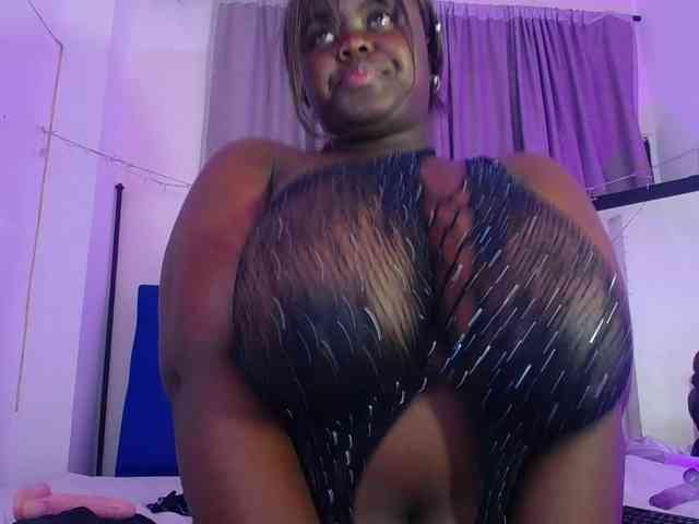 neighbor-ebony webcam