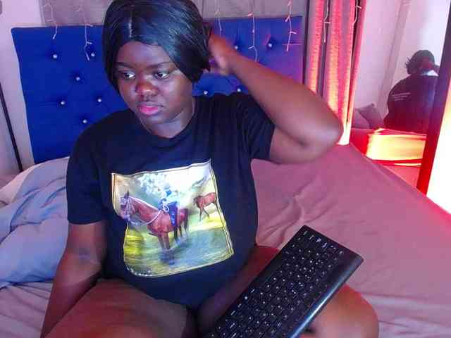 neighbor-ebony webcam