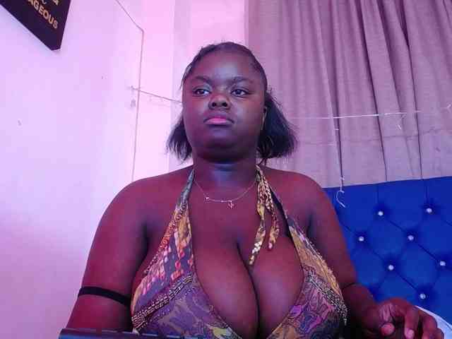 neighbor-ebony webcam