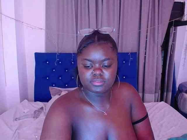 neighbor-ebony webcam