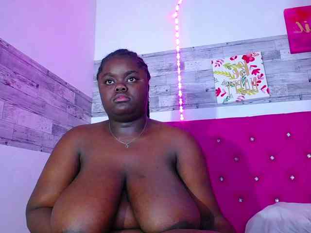 neighbor-ebony webcam