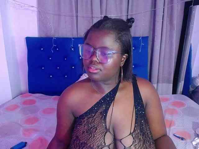 neighbor-ebony webcam