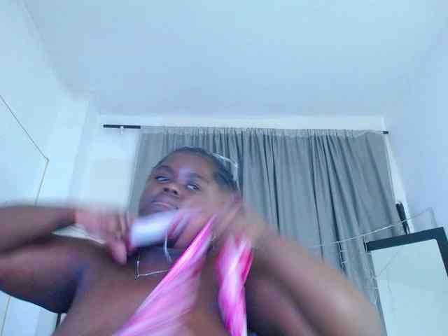 neighbor-ebony webcam