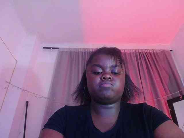 neighbor-ebony webcam