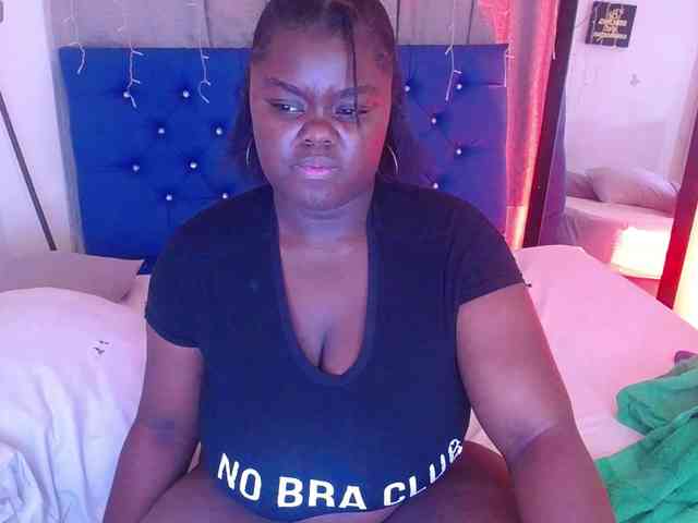 neighbor-ebony webcam
