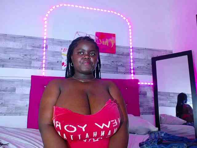 neighbor-ebony webcam