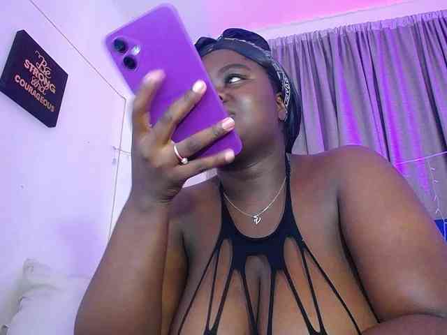 neighbor-ebony webcam