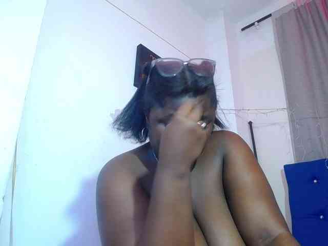 neighbor-ebony webcam