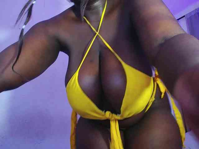 neighbor-ebony webcam
